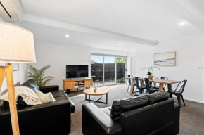 The Retreat at 165 New renovated unit Sleeps 6